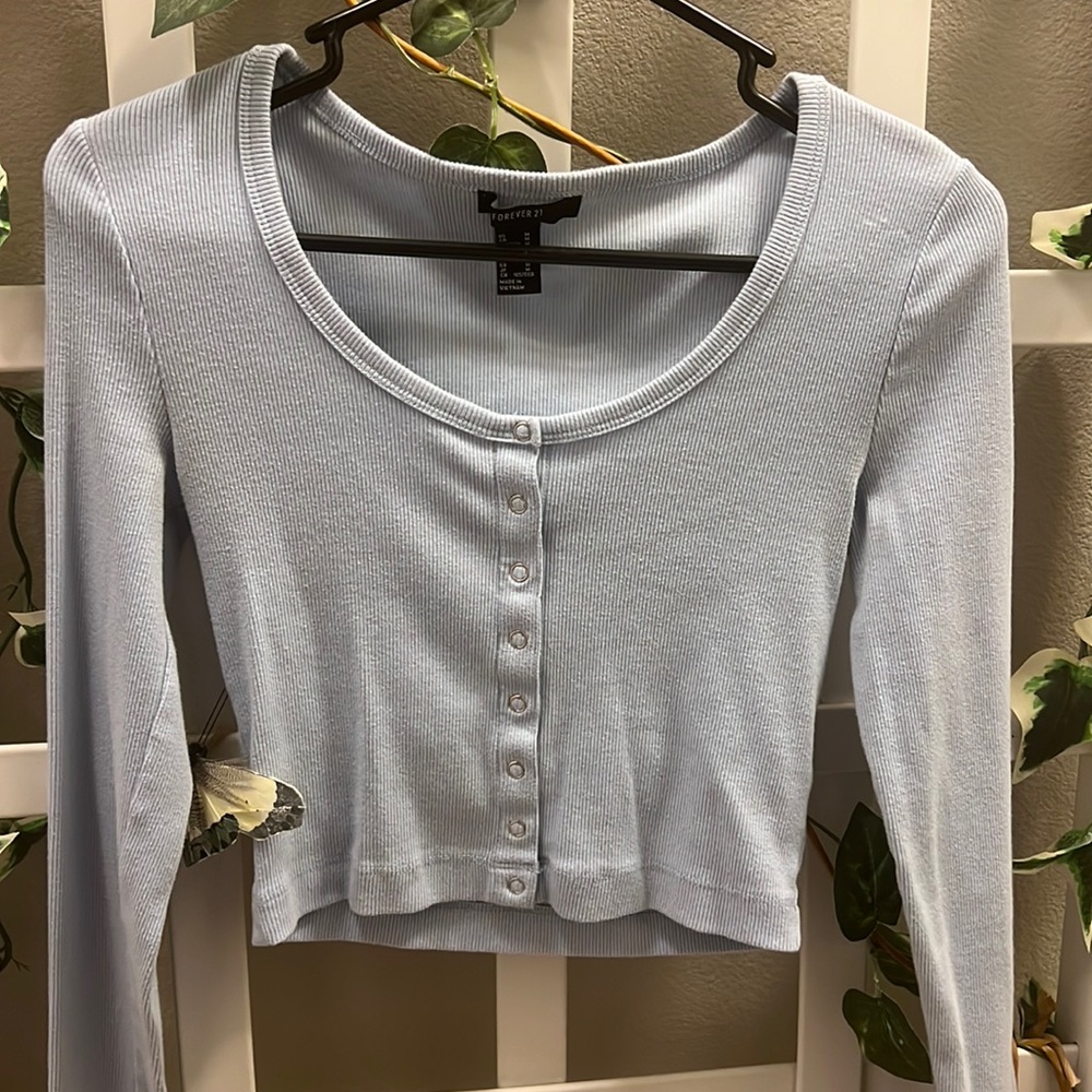 Baby blue crop top